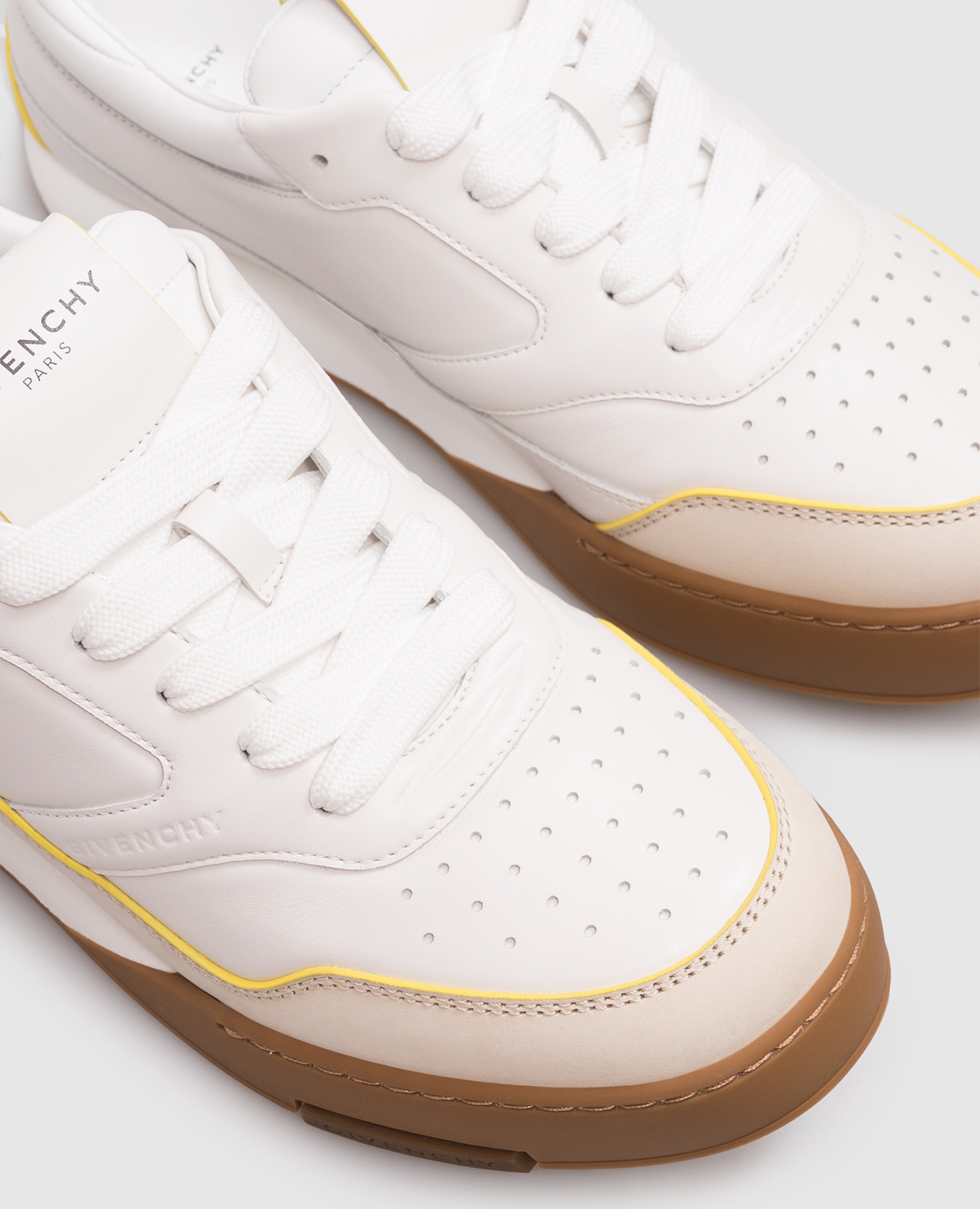 

White leather sneakers with logo Givenchy