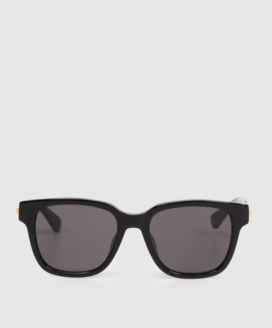 Black sunglasses