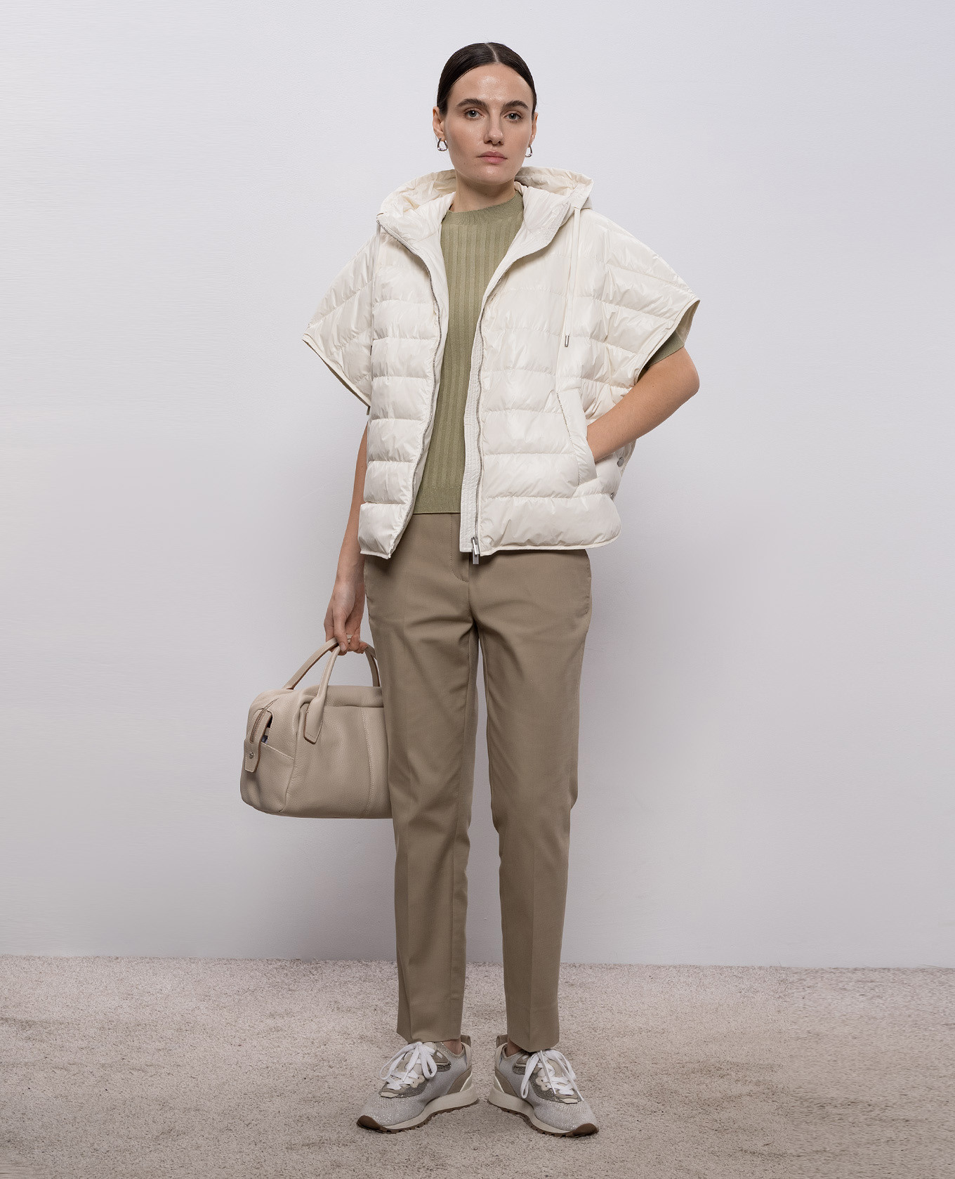 

Khaki pants with patch Peserico