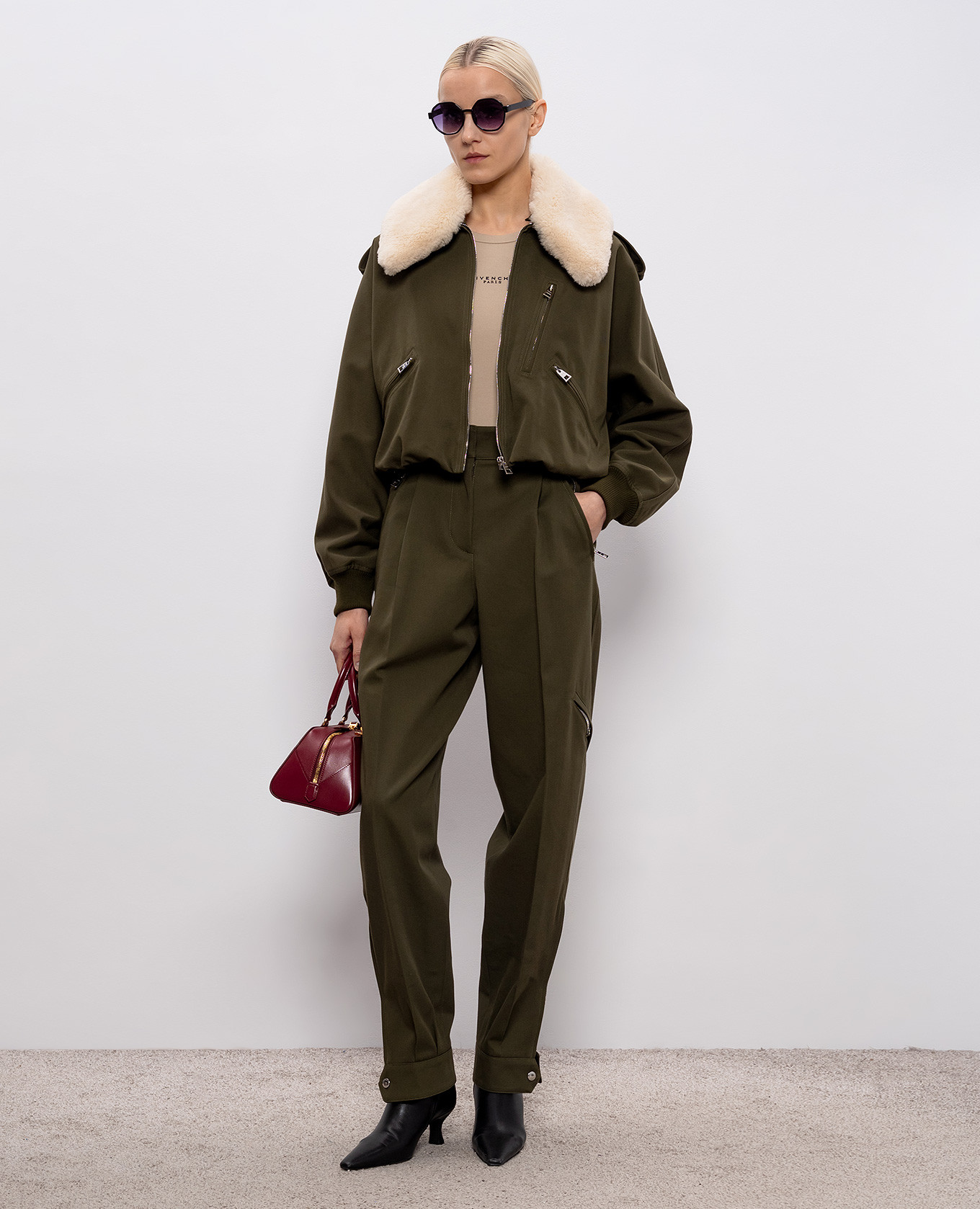 

Beige ribbed top with logo Givenchy