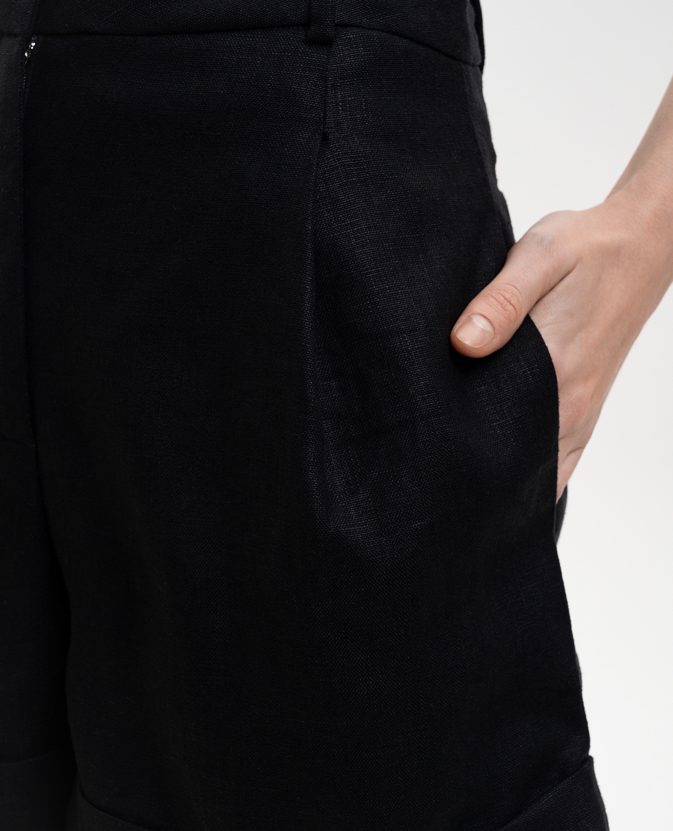 

Hardy black linen shorts Faithfull