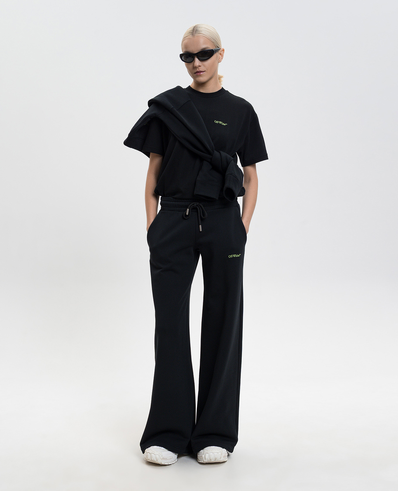 

Bookish Reg Black Logo Sweatpants Off-White