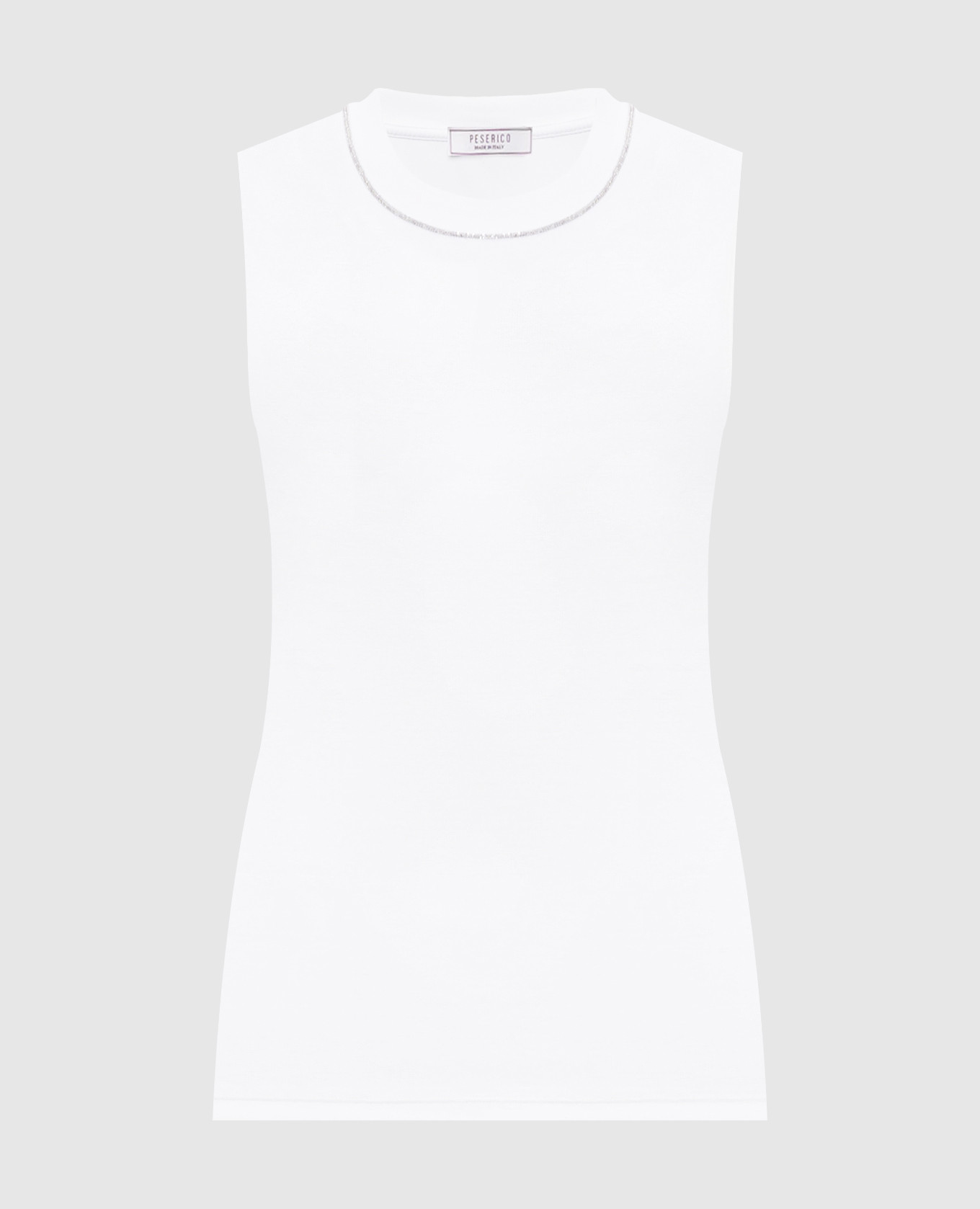 White T-shirt with a monil chain