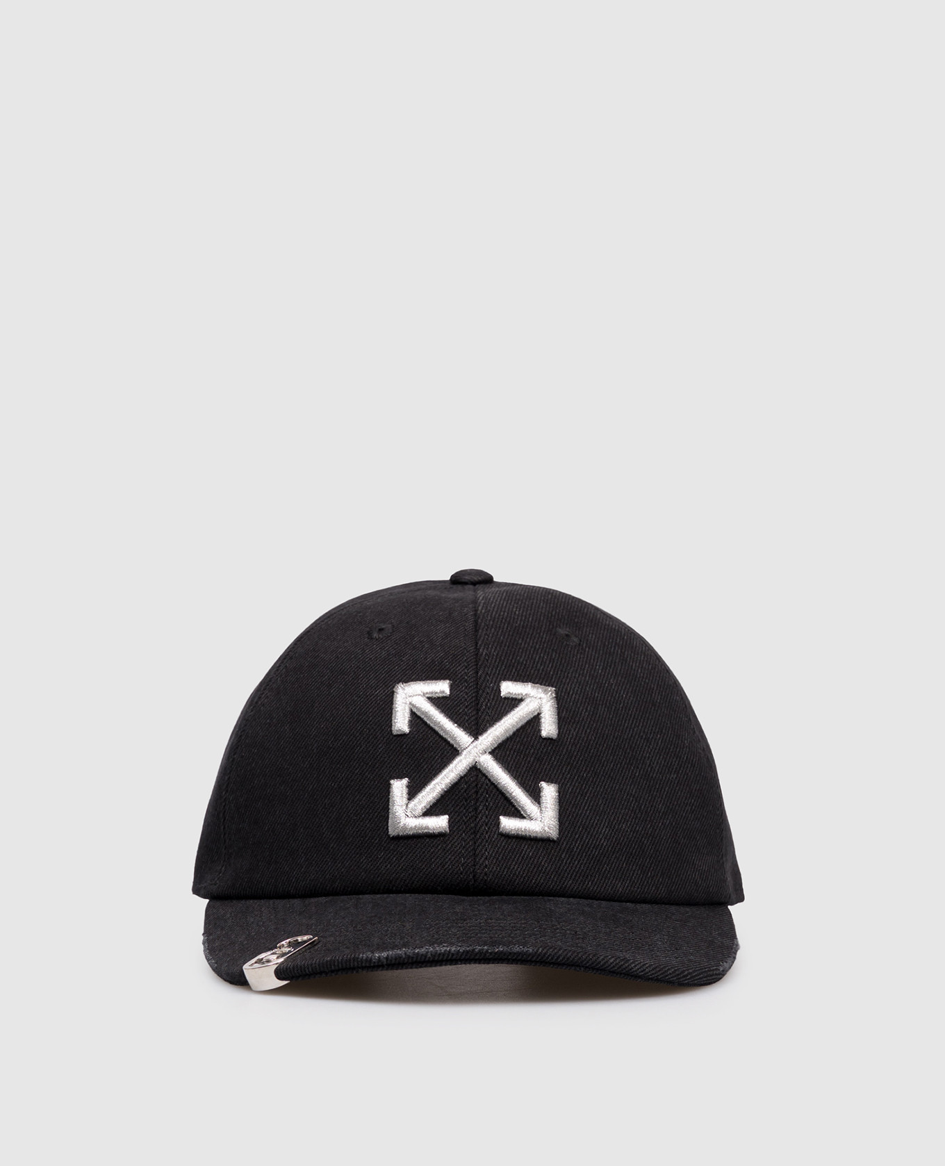 

Black cap with emblem Off-White