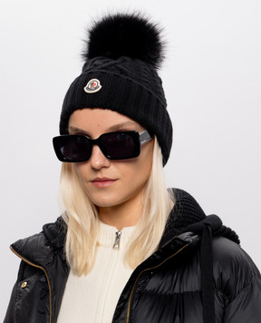 Moncler Black wool and cashmere hat with pompom L20933B00041M4506