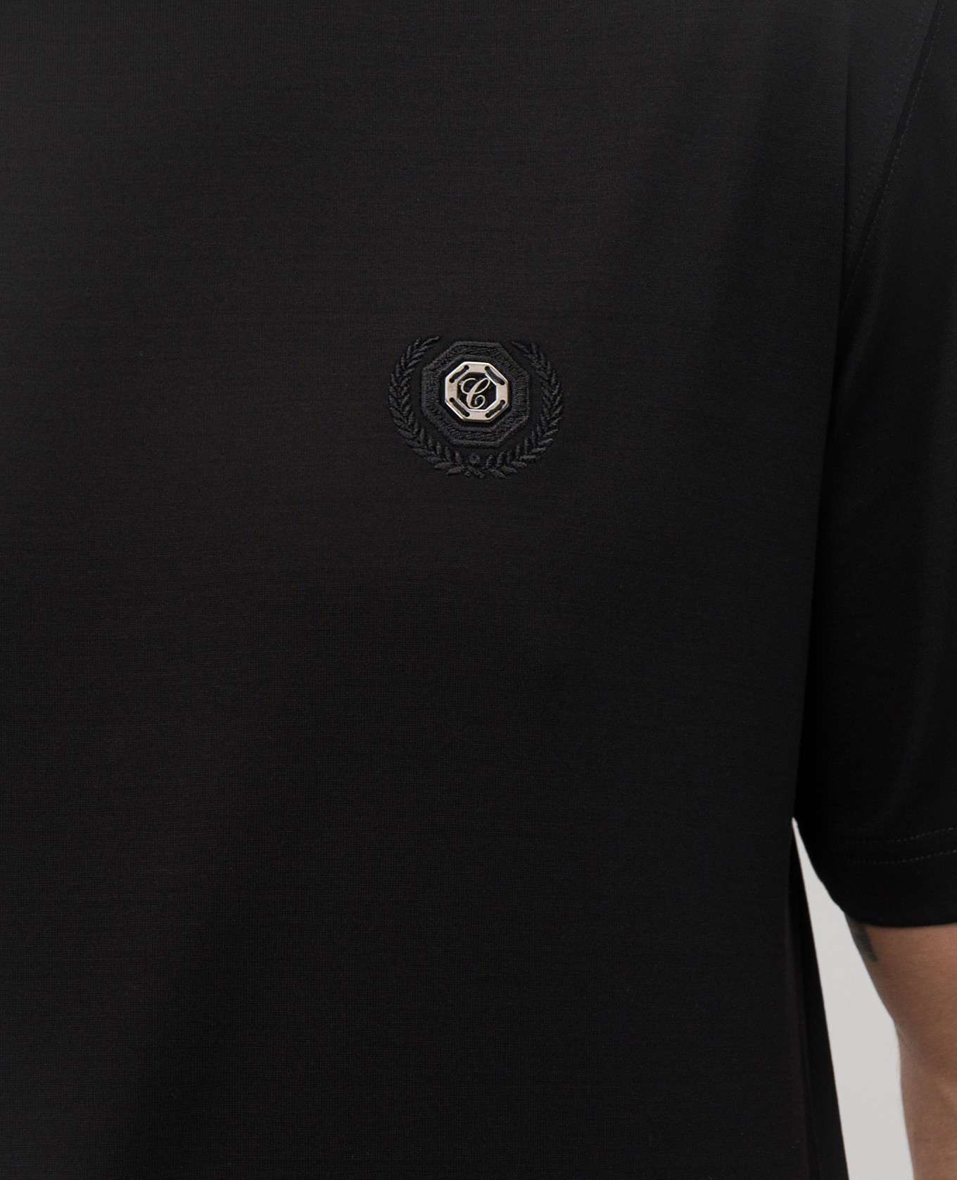 

Black T-shirt with monogram Castangia dal 1850