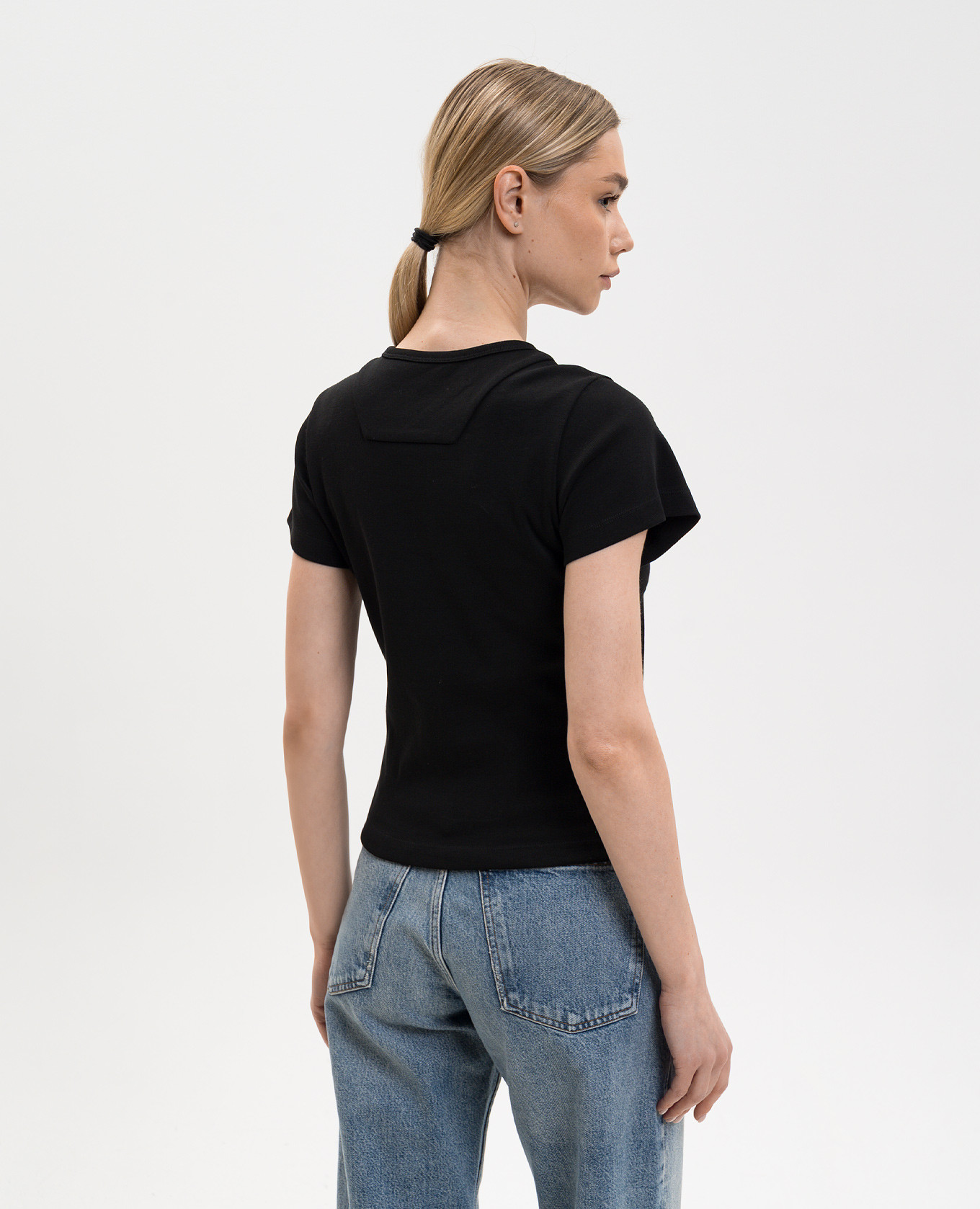 Black T-shirt with logo patch Juun.j 4