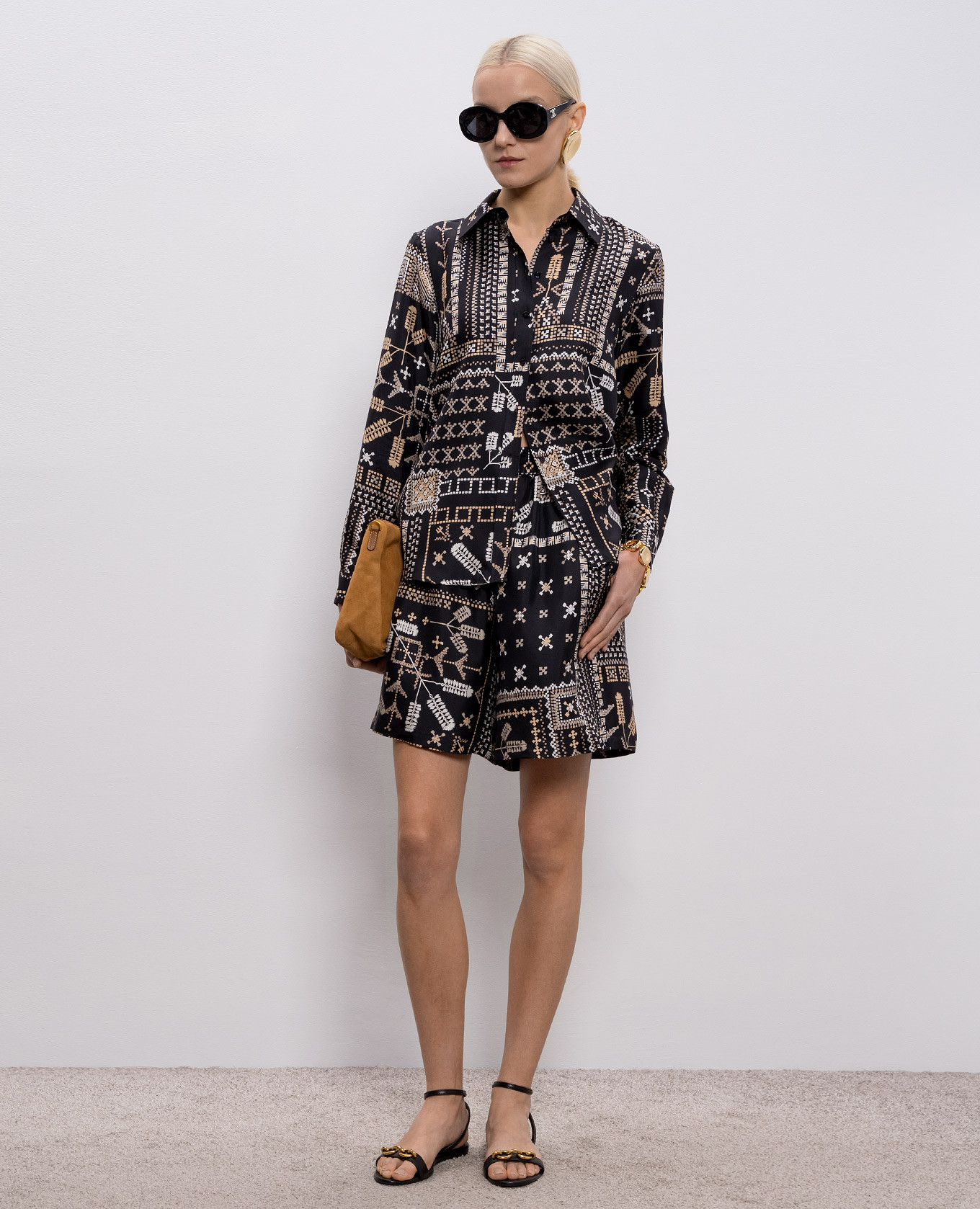 

Black ARLES silk blouse Momoni