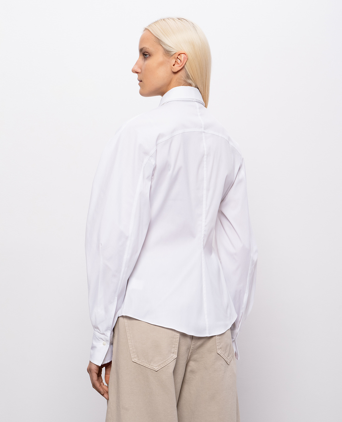 

White shirt with a monil chain Brunello Cucinelli