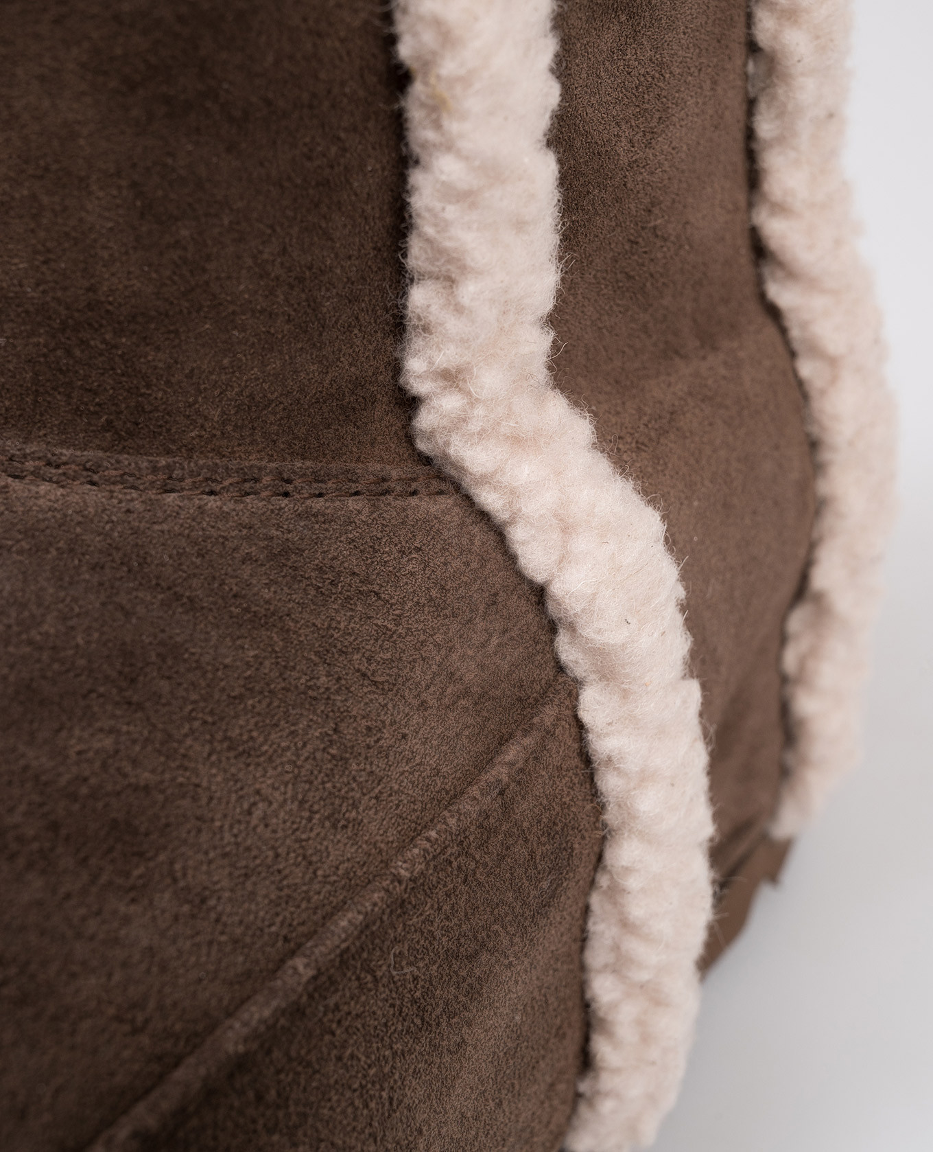 

Brown suede boots with fur Inuikii