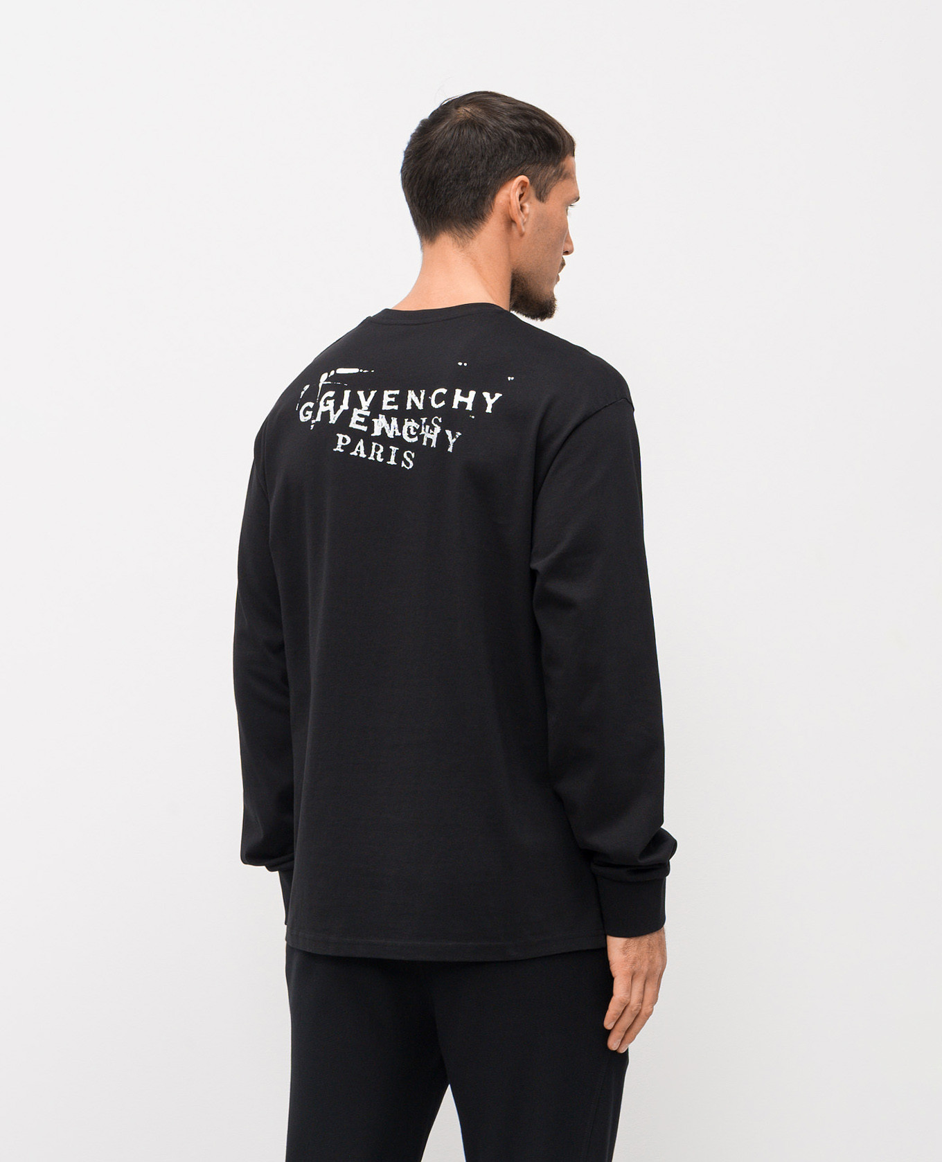 

Black long sleeve with contrasting logo Givenchy