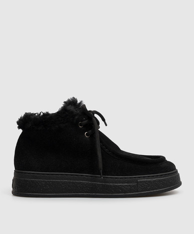 Giuly black suede deserts with fur