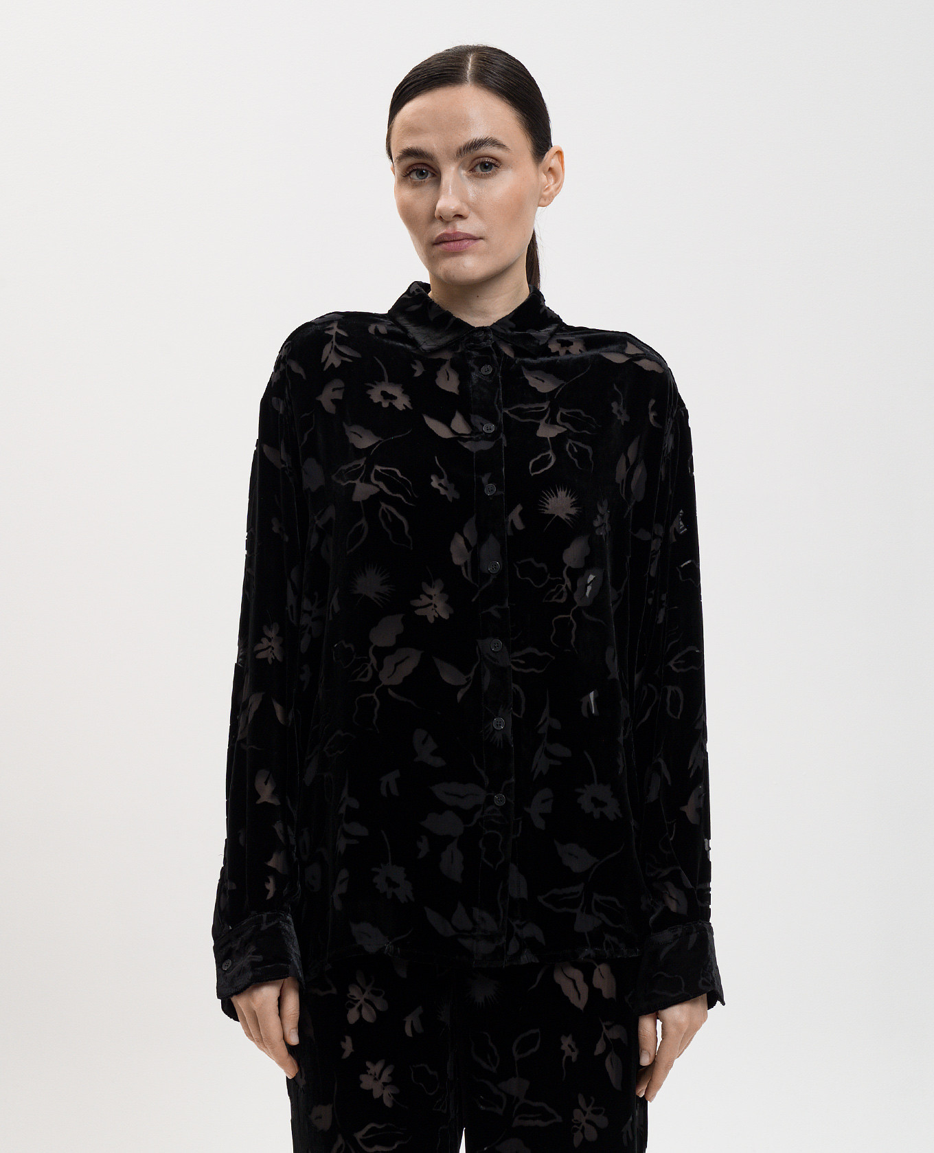 

Maya black velvet shirt Asceno