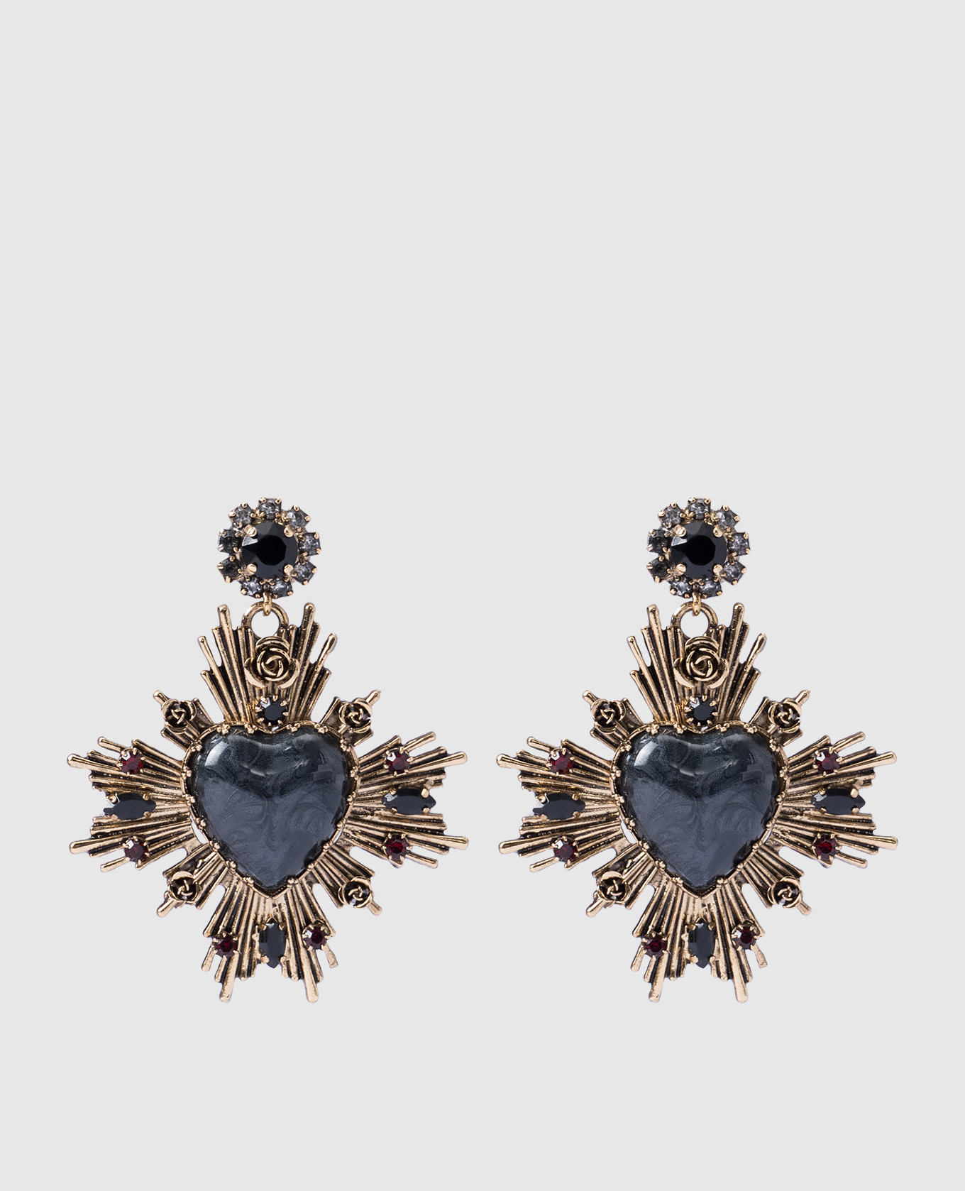 Gold earrings with crystals