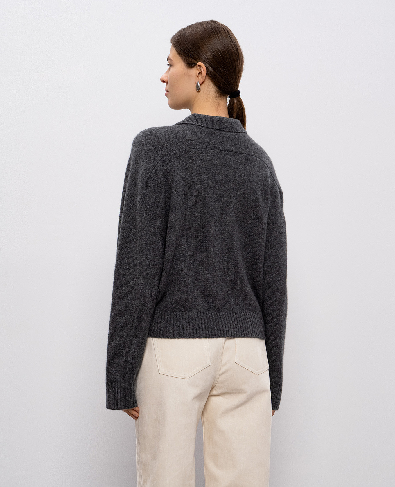 HOMERE gray cashmere sweater Loulou de Saison 4