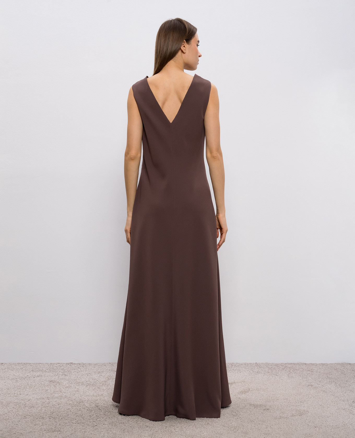 

Brown maxi dress with silk Brunello Cucinelli