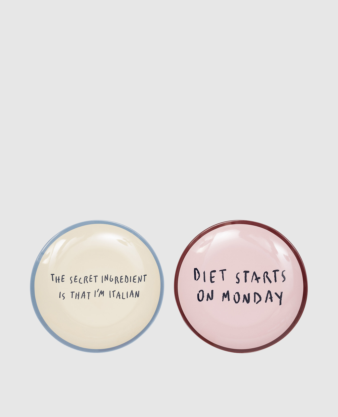 

Set of porcelain plates MAGIA with inscriptions Max & Co, White