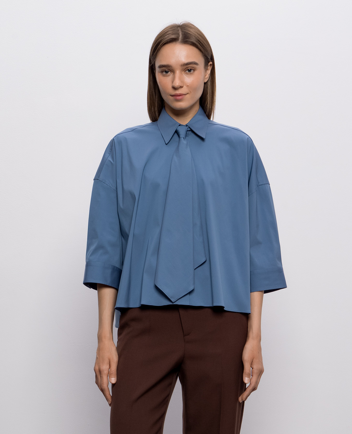Blue shirt with a monil chain Brunello Cucinelli 3