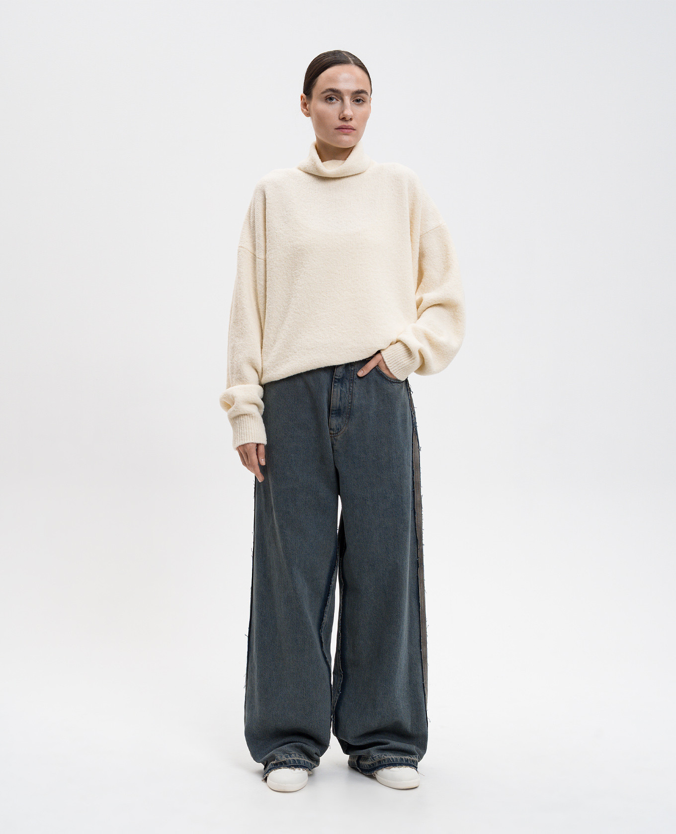 

Blue jeans with a vintage effect Maison Margiela MM6