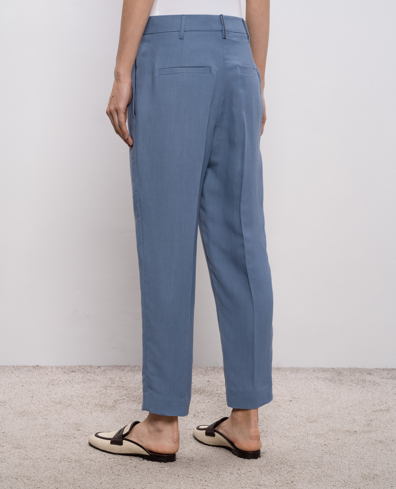

Blue linen pants with monil chain Brunello Cucinelli