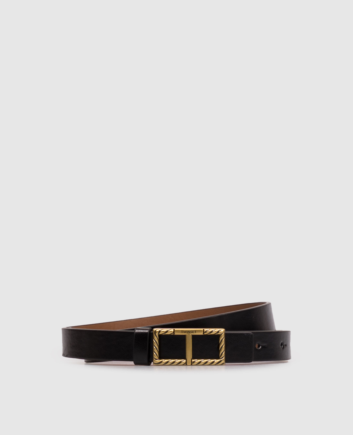 Reversible belt with logo engraving