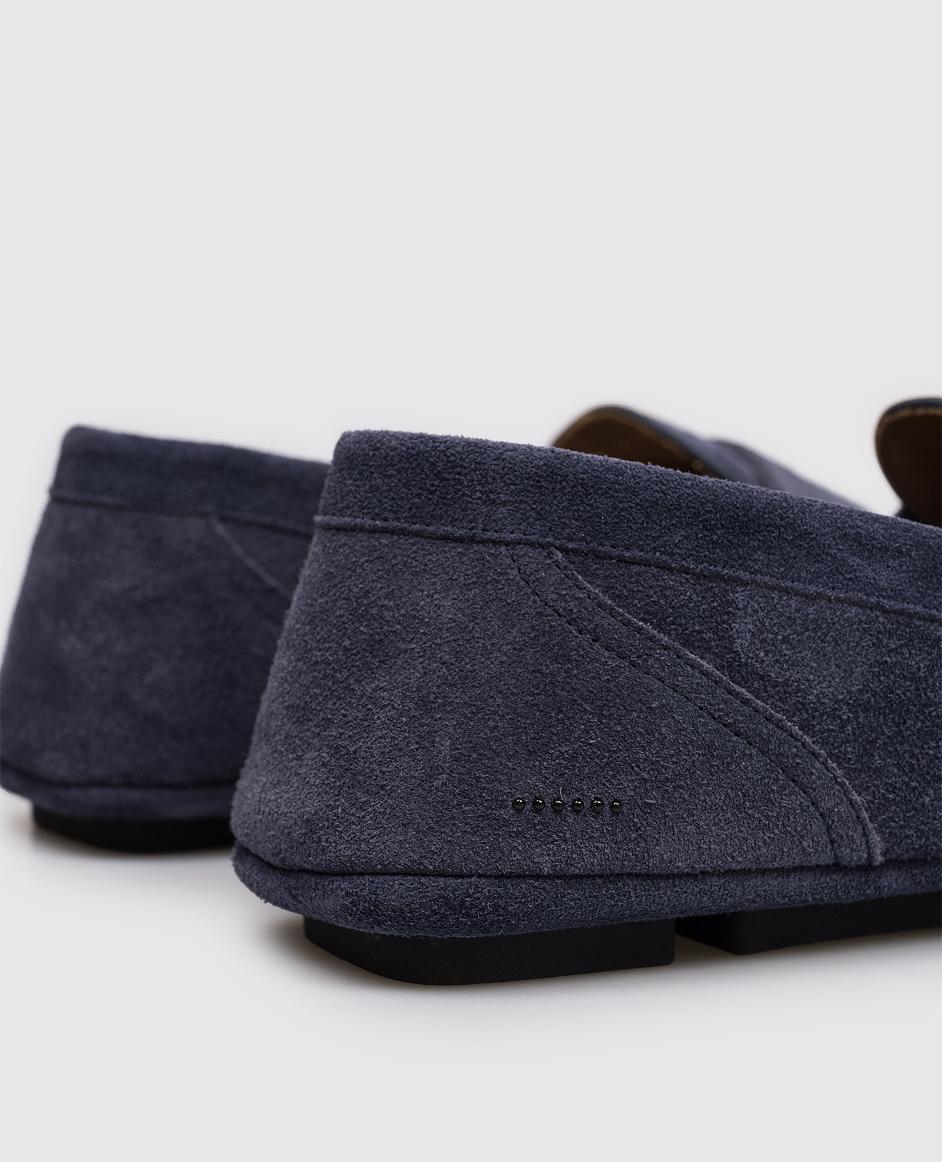 

Blue suede loafers Sturlini