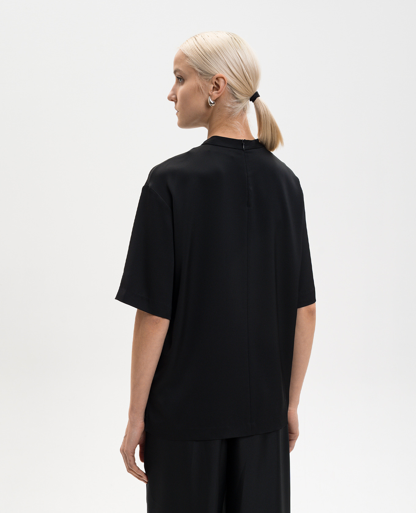 Black top with silk LISA YANG 4