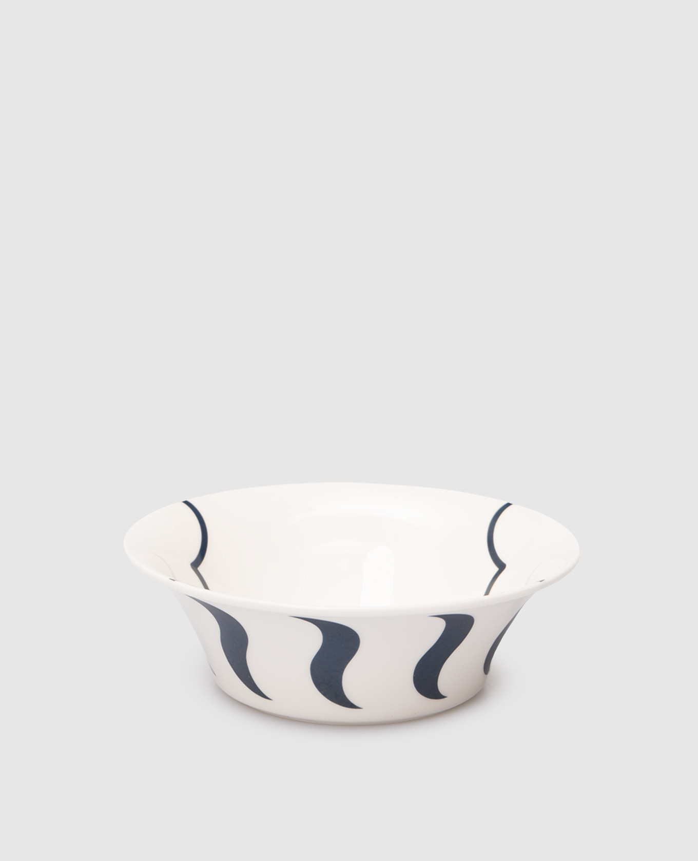 

White porcelain bowl El Leon Geminiano Cozzi 1765