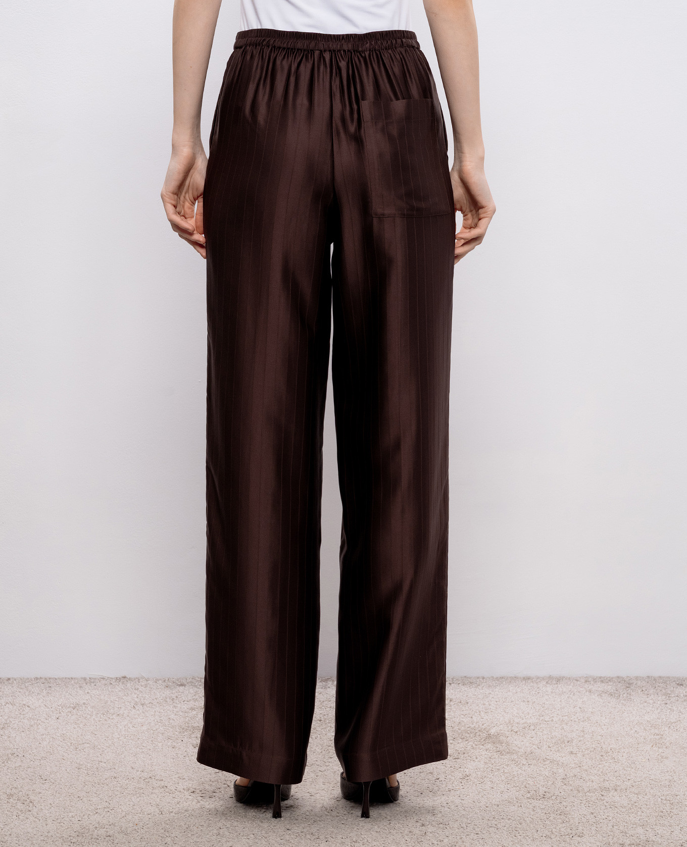Brown KADALA pants with silk Loulou de Saison 4