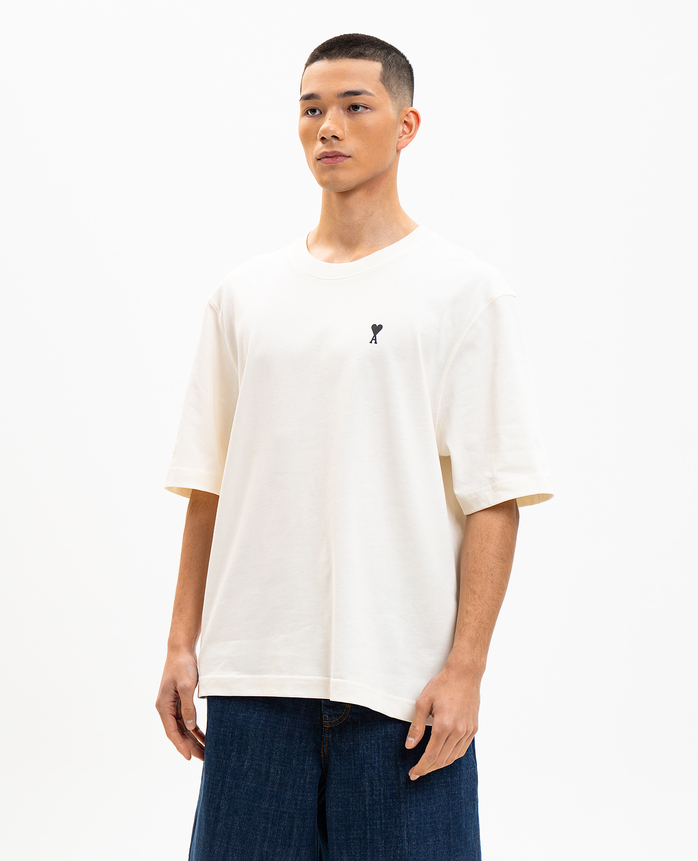 

Beige T-shirt Place des Victoires Ami Paris