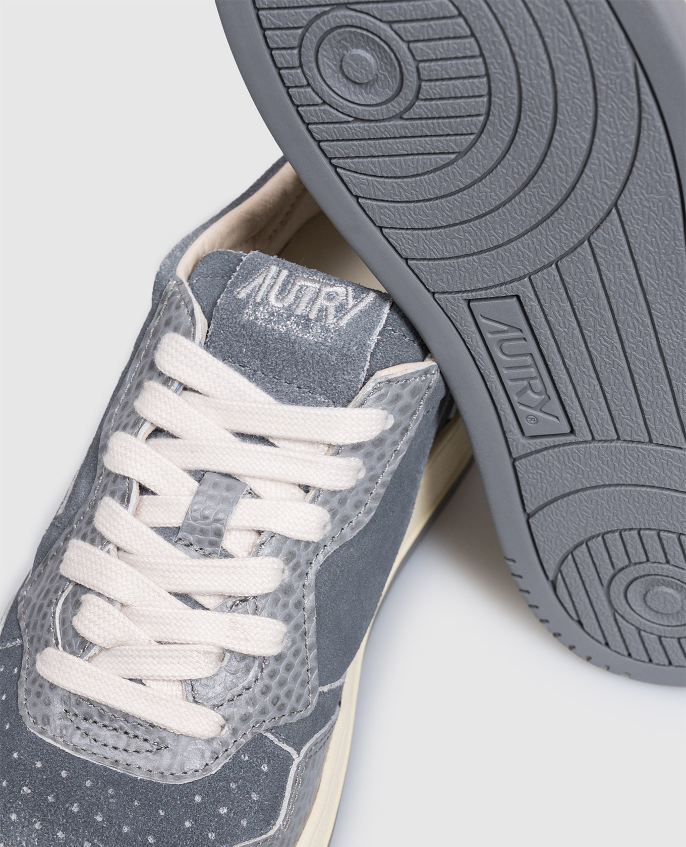 Medalist grey suede sneakers AUTRY 5
