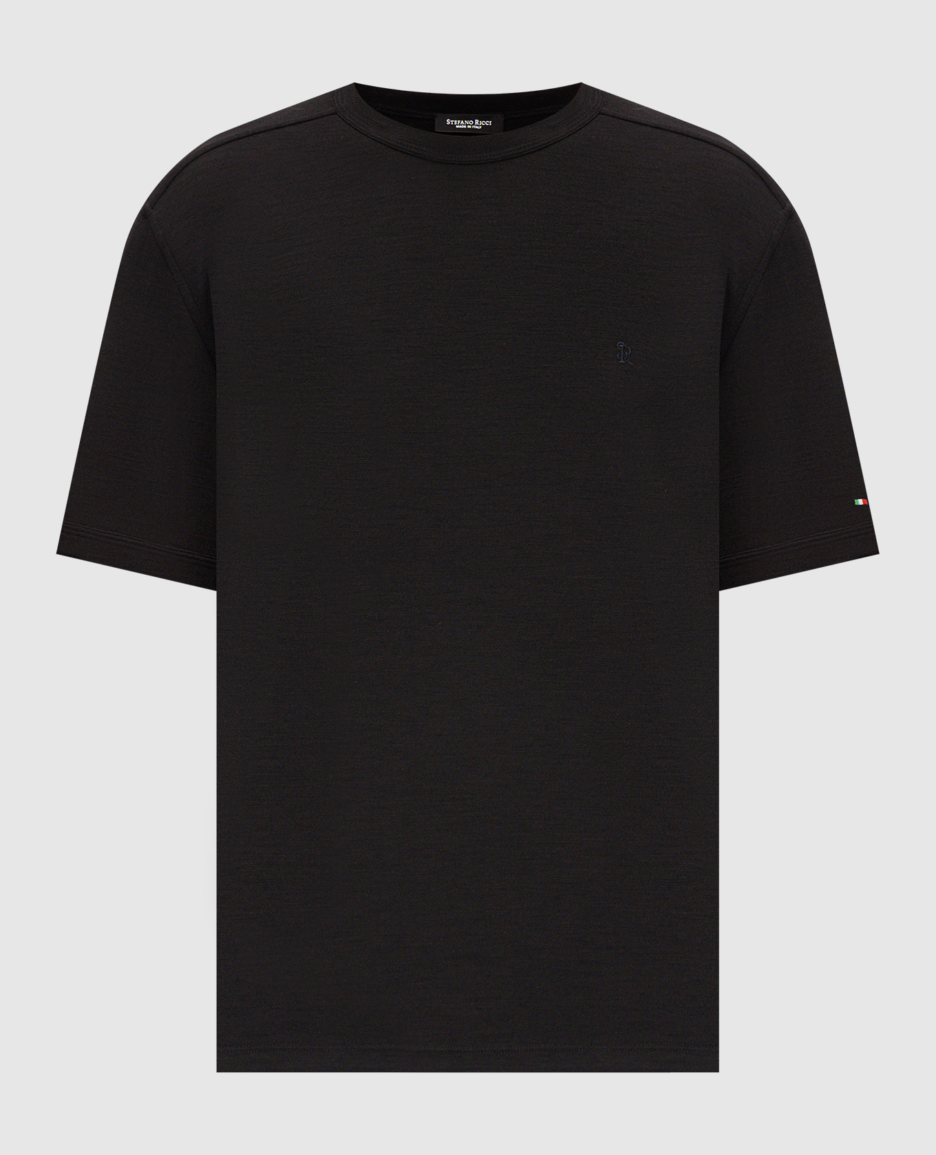 Black T-shirt with wool