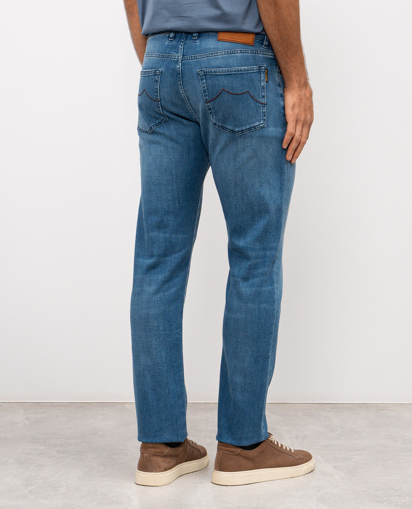 

PAVEL blue jeans with a worn effect MooRER