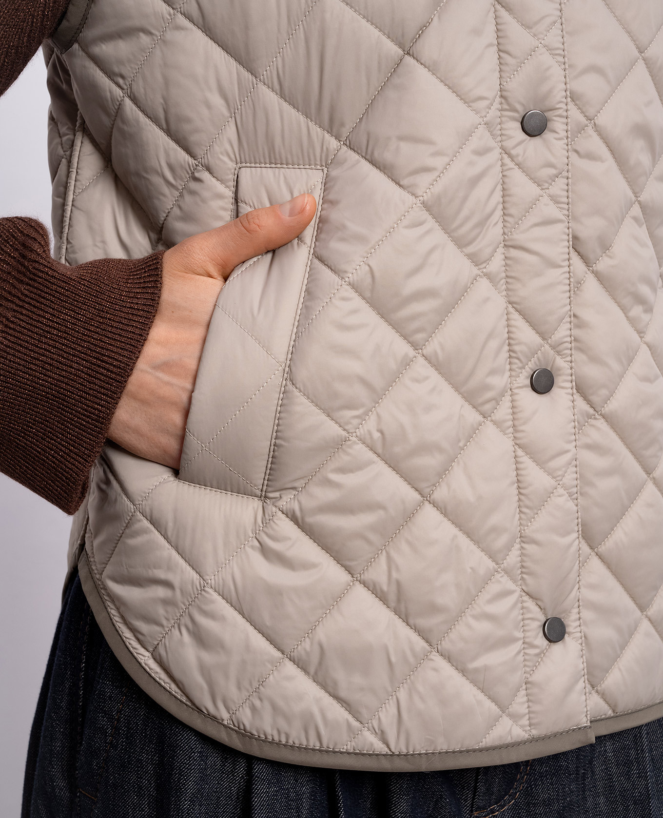 

Beige vest Brunello Cucinelli