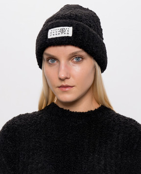 Maison Margiela MM6 Black hat with patch S62TB0009M13342