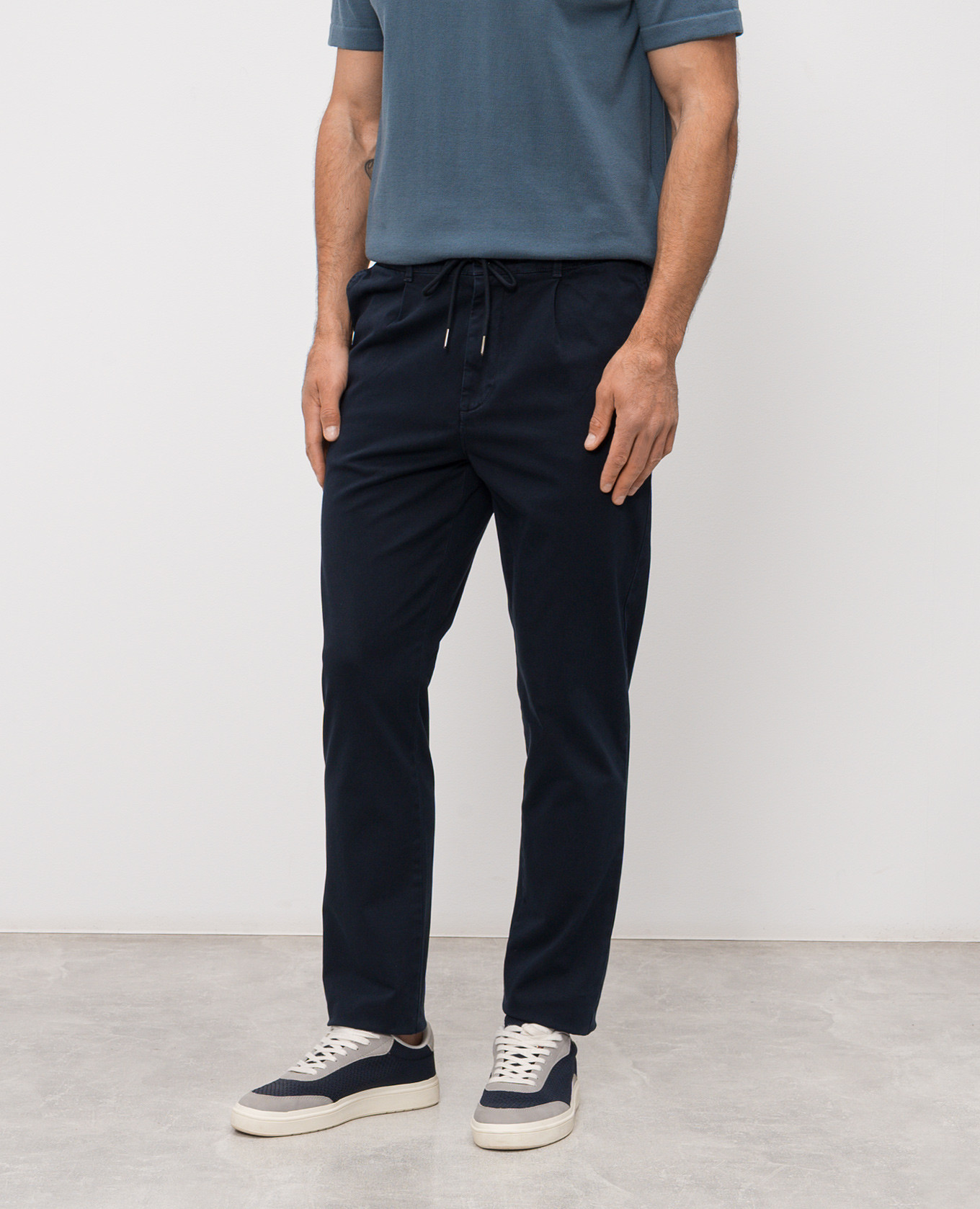 

Blue pants with logo patch Woolrich