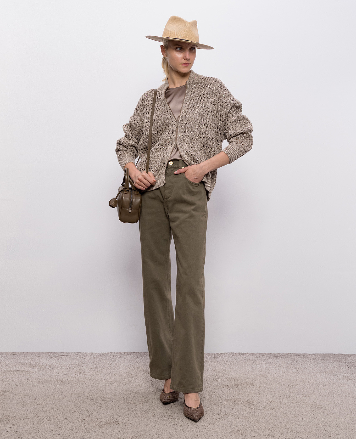 

Beige silk blouse Brunello Cucinelli