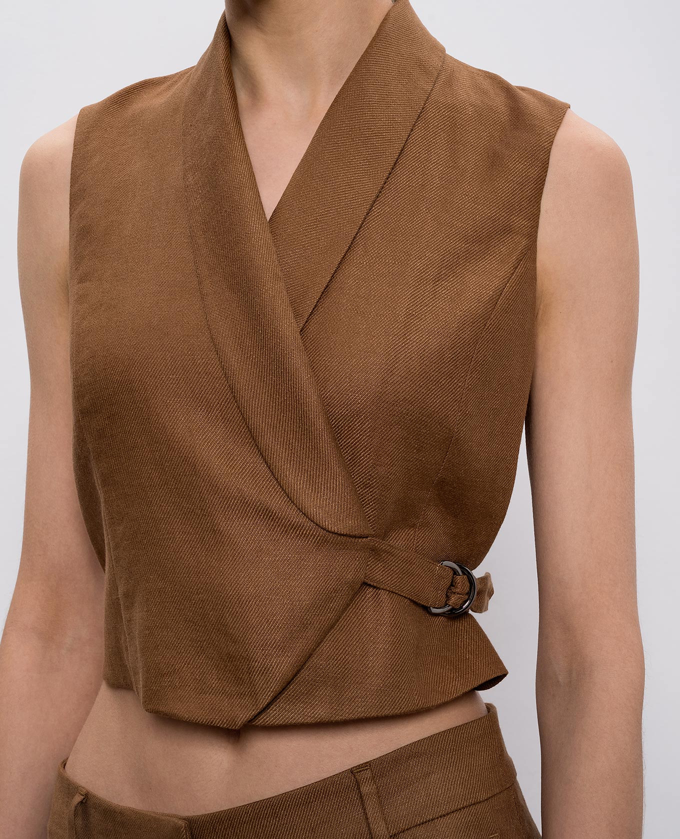 

Brown linen vest Brunello Cucinelli