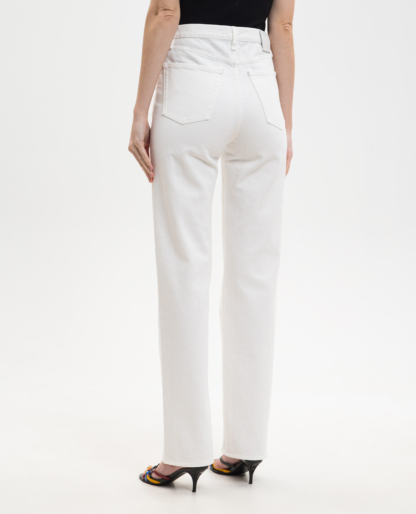 White jeans with logo patch Toteme 4