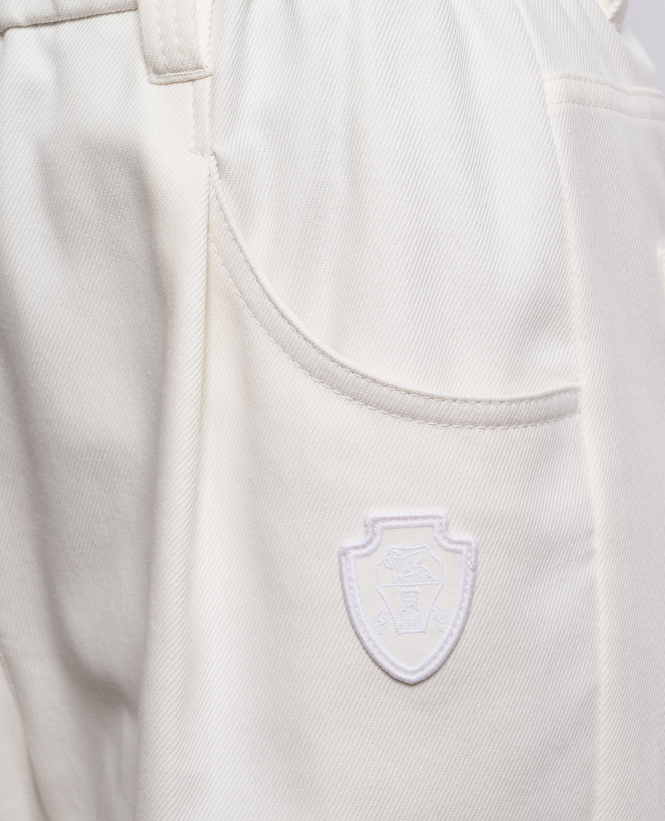 Ivory pants with monil chain Brunello Cucinelli 5