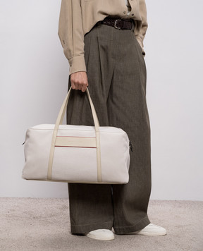 Brunello Cucinelli White duffle bag with logo MBR8D2810
