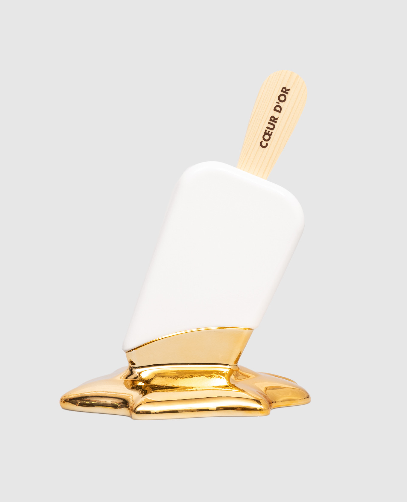 

White Coeur d'or ice cream figurine Sequenze