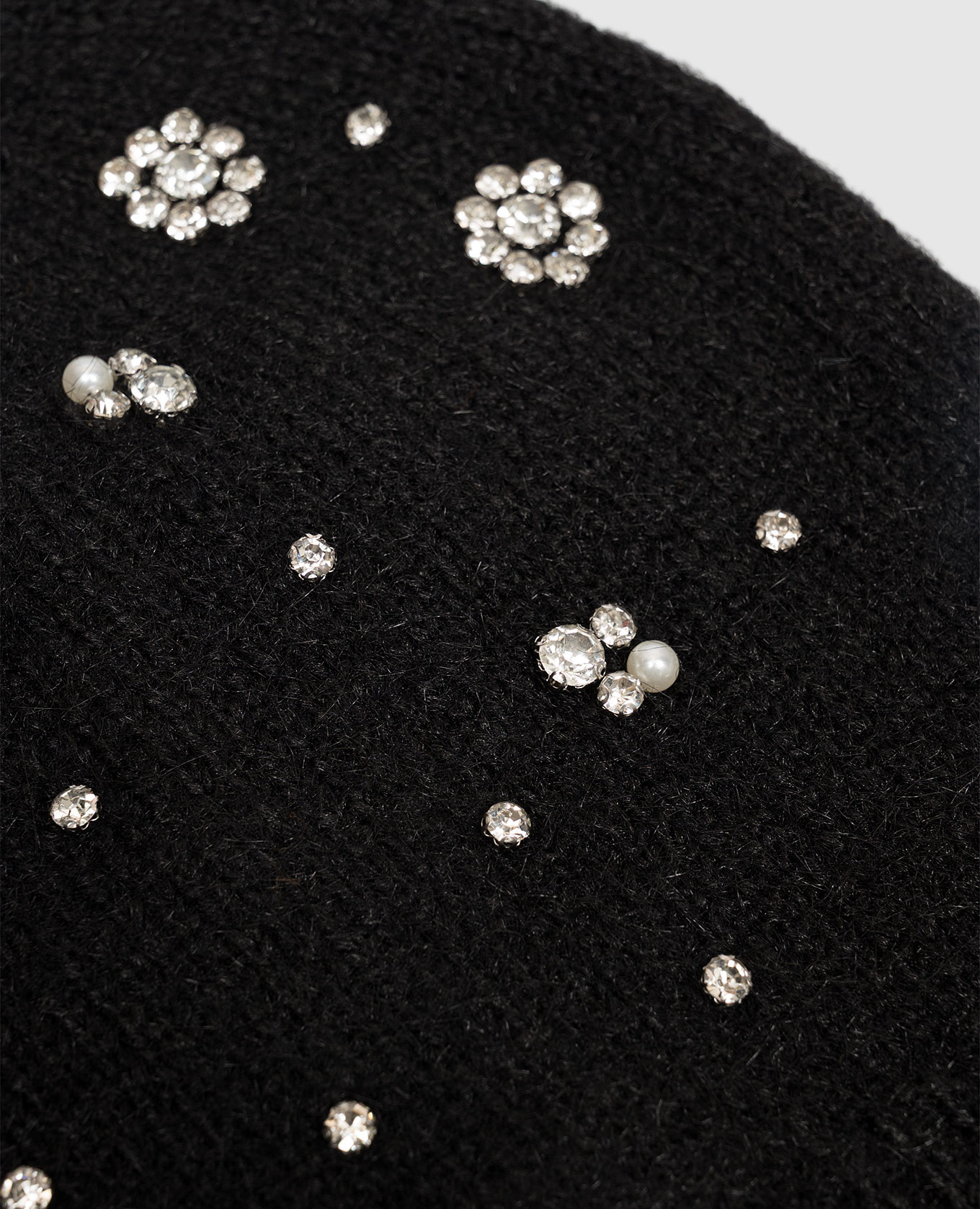 Black hat with applique Twinset 4