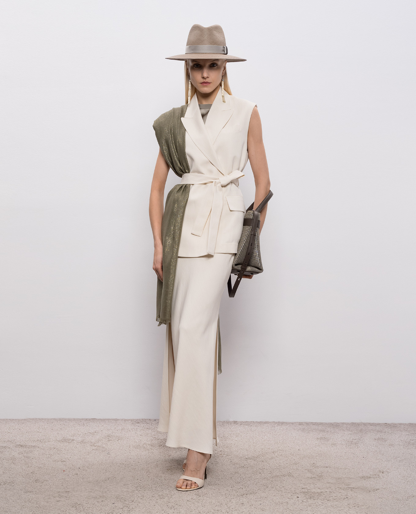 

Ivory linen vest Brunello Cucinelli, Beige