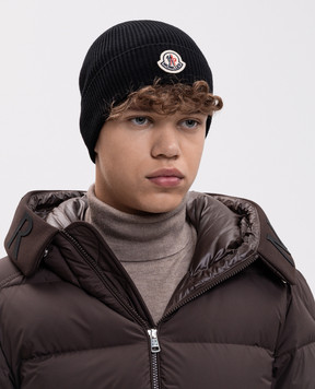 Moncler Black wool hat L20913B70500A9342