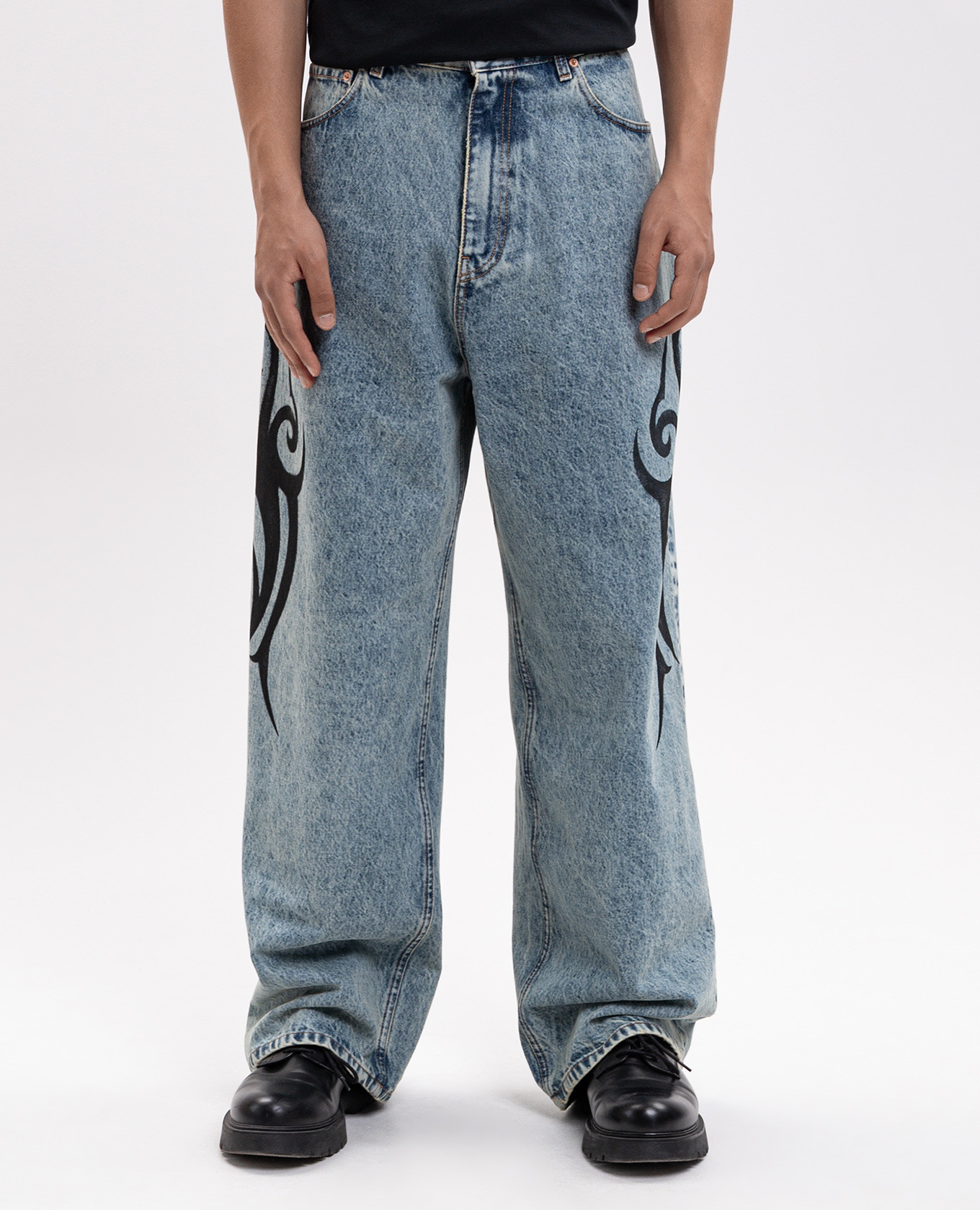 Blue jeans with print Vetements 3