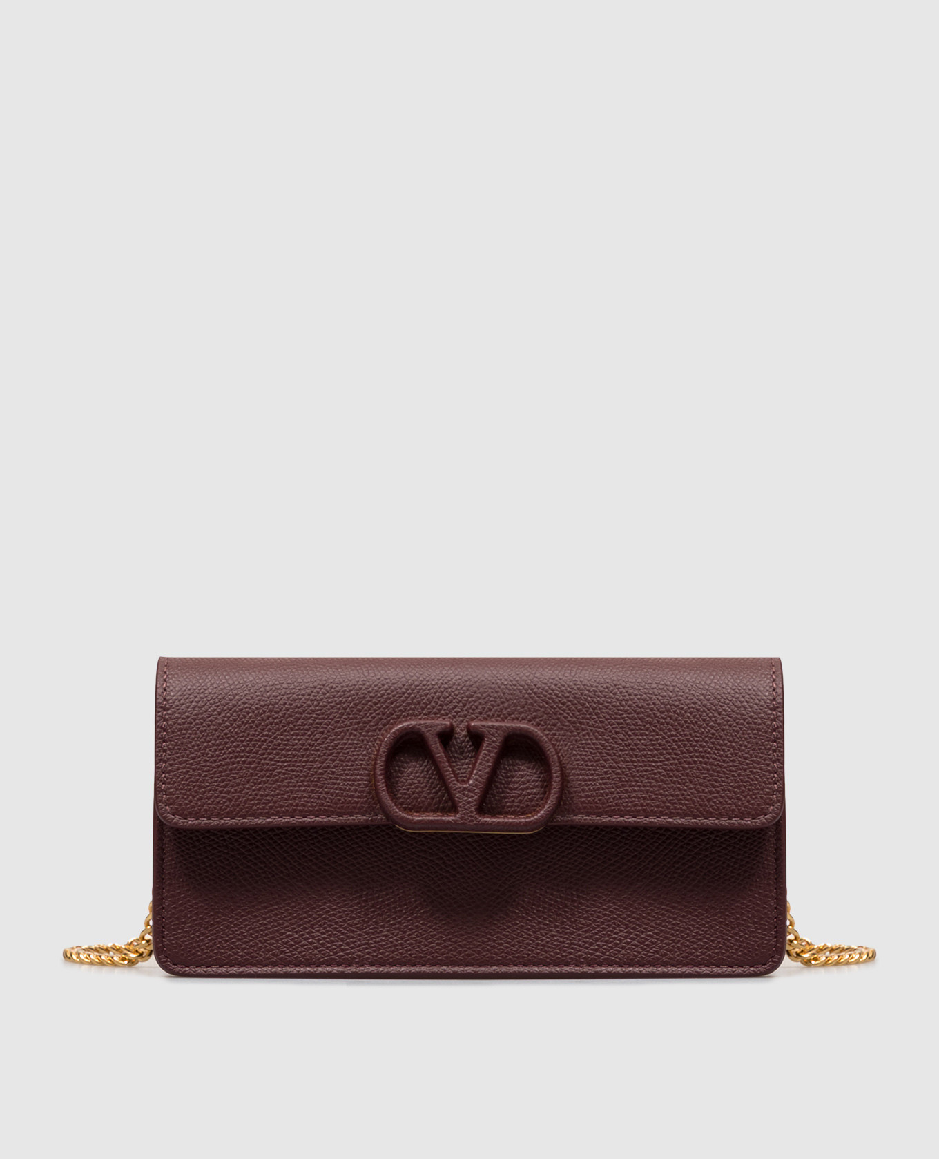 VLogo Signature burgundy leather clutch