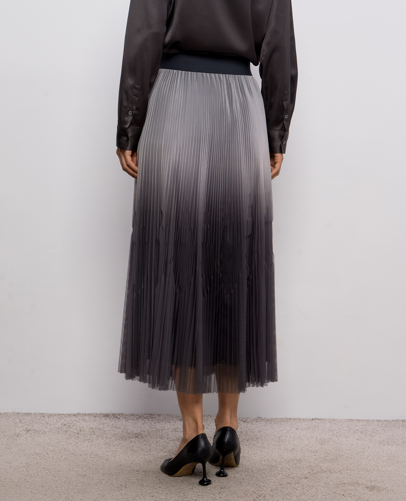 Gray pleated skirt Peserico 4