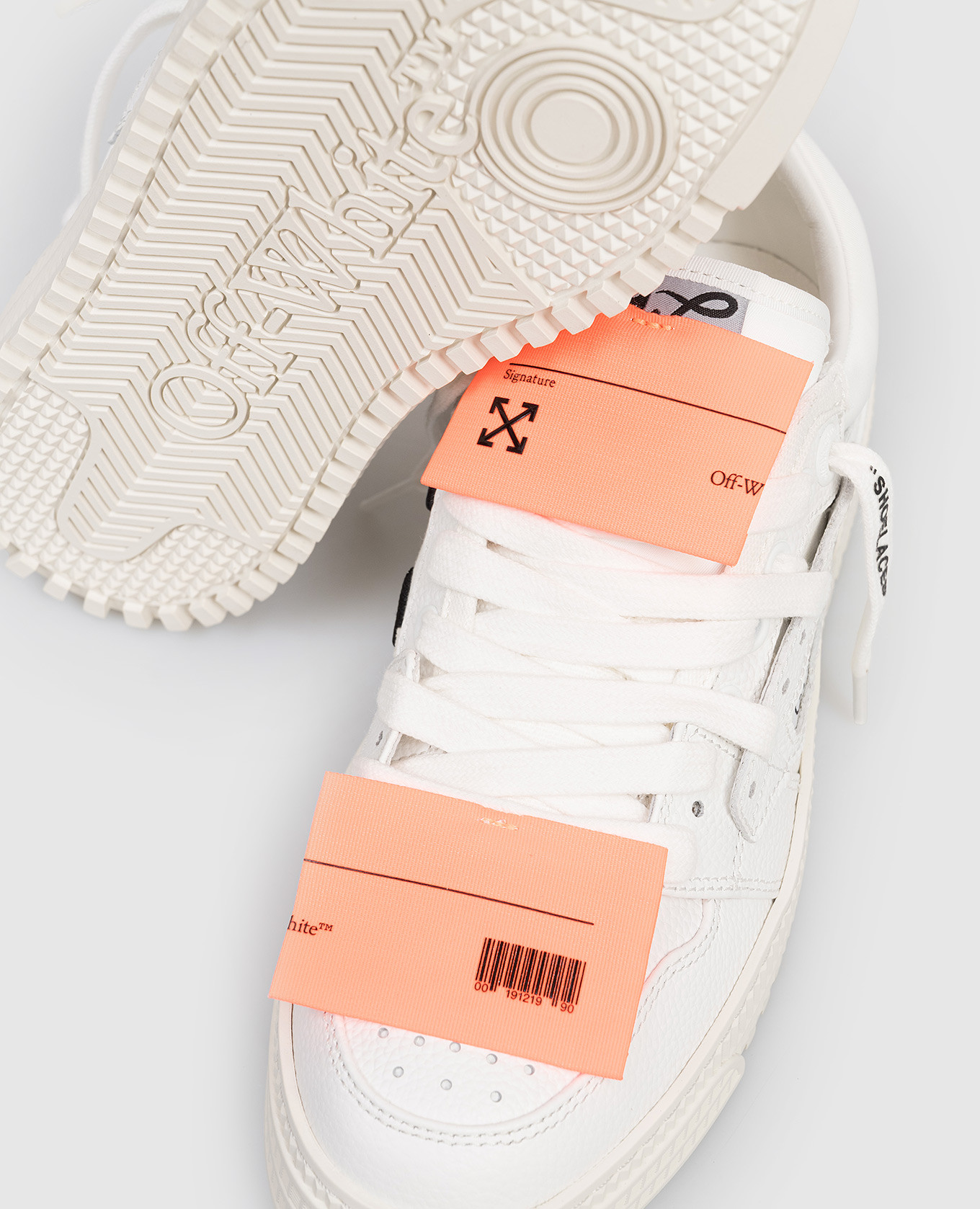 

Beige leather sneakers OW Be Right Back with logo patches Off-White