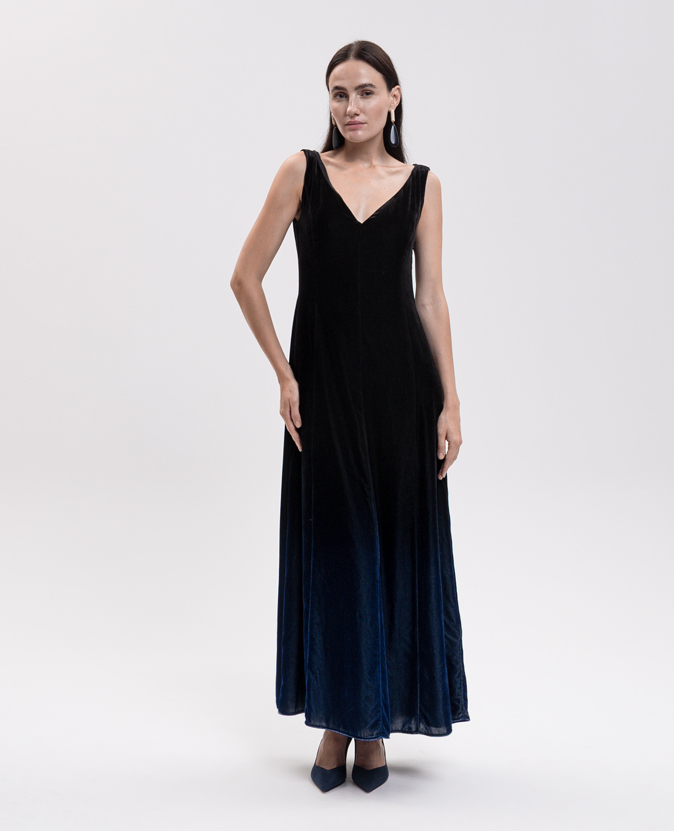 Andra black velour dress Momoni 2